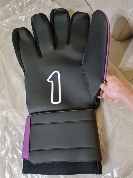 Вратарска ръкавица