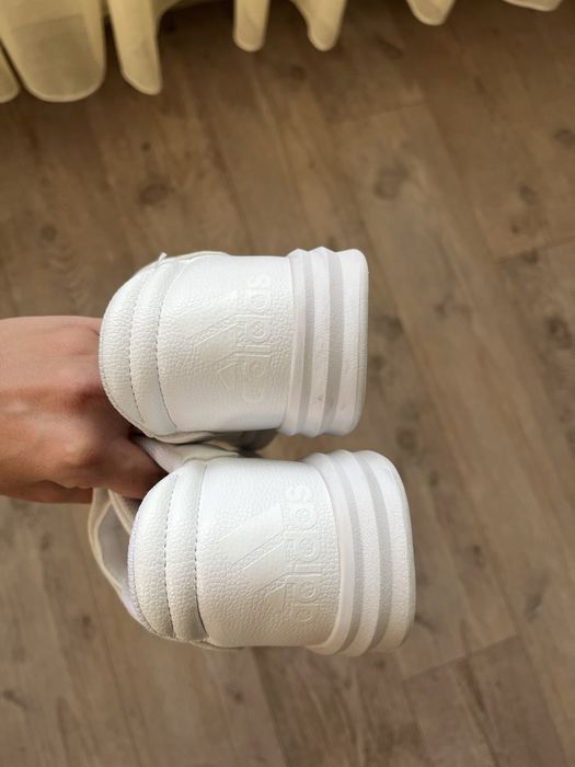 Маратонки Адидас 38