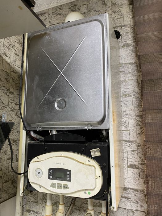 двух контурний котёл Ariston egis plus