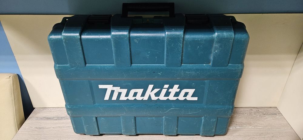 Makita Къртач HM001G XGT40V.SDS MAX