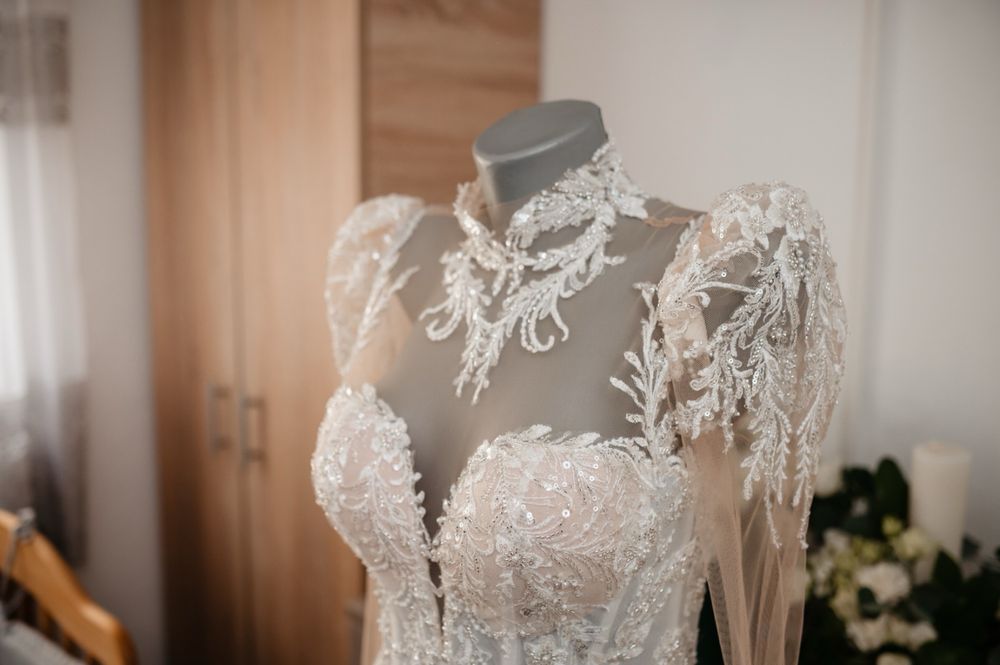 Vand rochie de mireasa