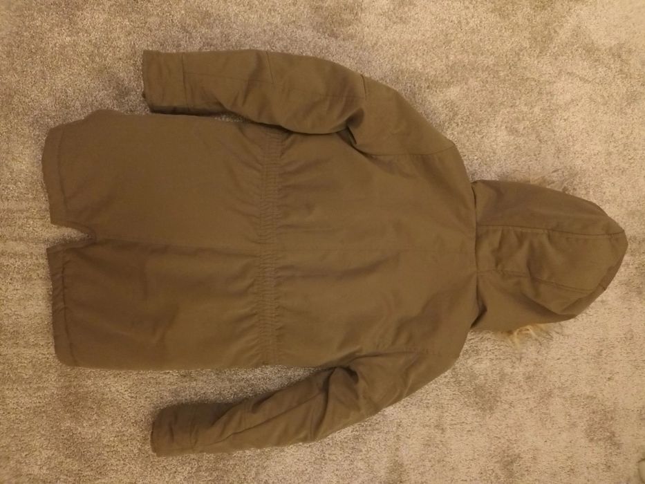 Зимно яке и зимни обувки в маслено зелено. Размер 140 и 34 номер