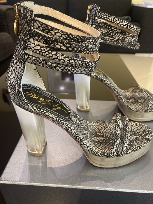 Сандал от естествена кожа “Miss Sixty”