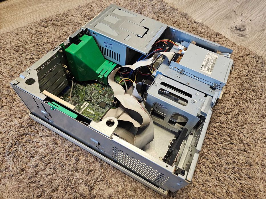 Dell Optiplex GX110 Cu tape drive, Socket 370, Pentium 3 (III) , Retro