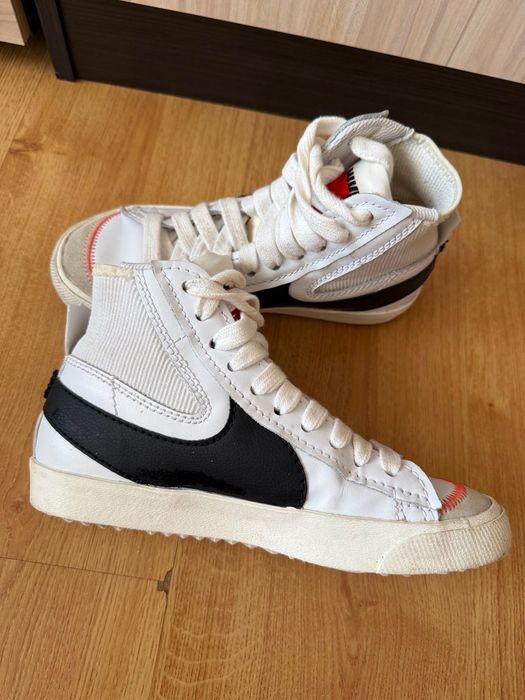 Nike кецове Англия