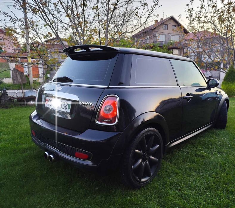 Mini Cooper S ..