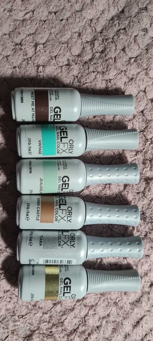 Oja semipermanenta Orly