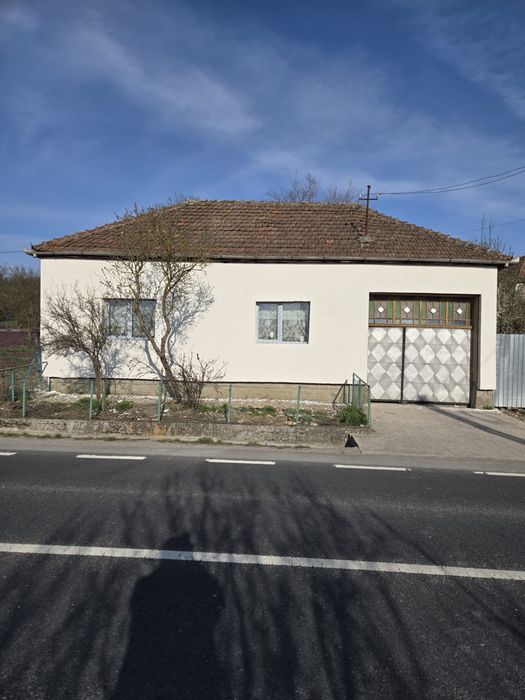 Casă la țară cu teren generos – Copăceni, comuna Sâmbăta, jud. Bihor