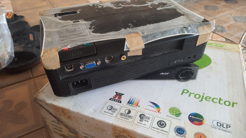Acer x112 projector