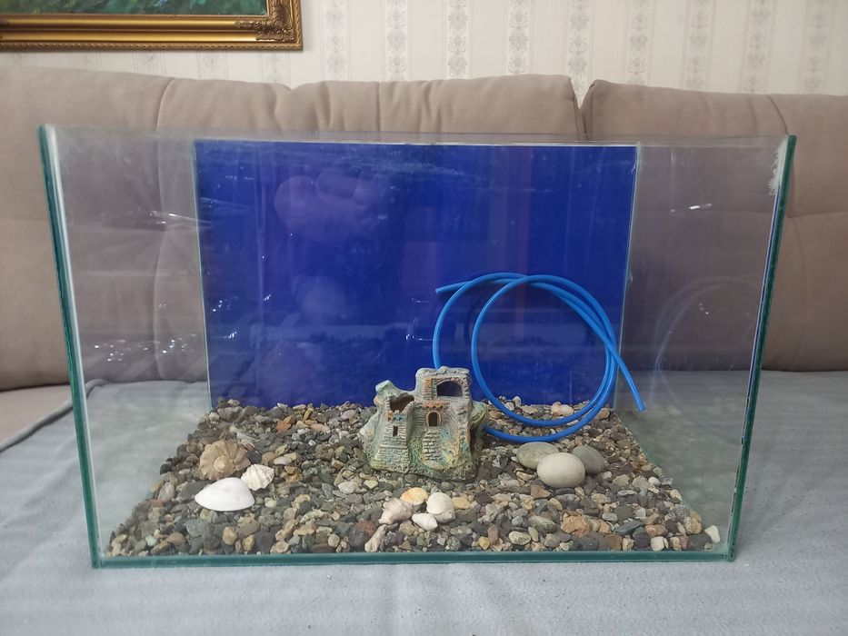 Продамаквариум 70л