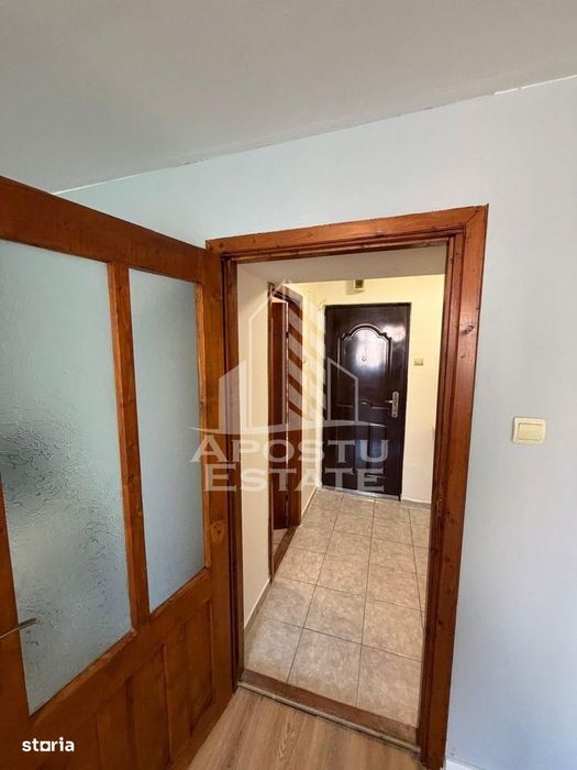 Garsoniera de vanzare renovata, etaj 3, zona Buziasului, Timisoara