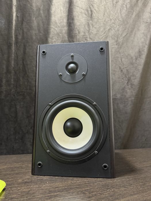 Microlab solo2 sotiladi srochno