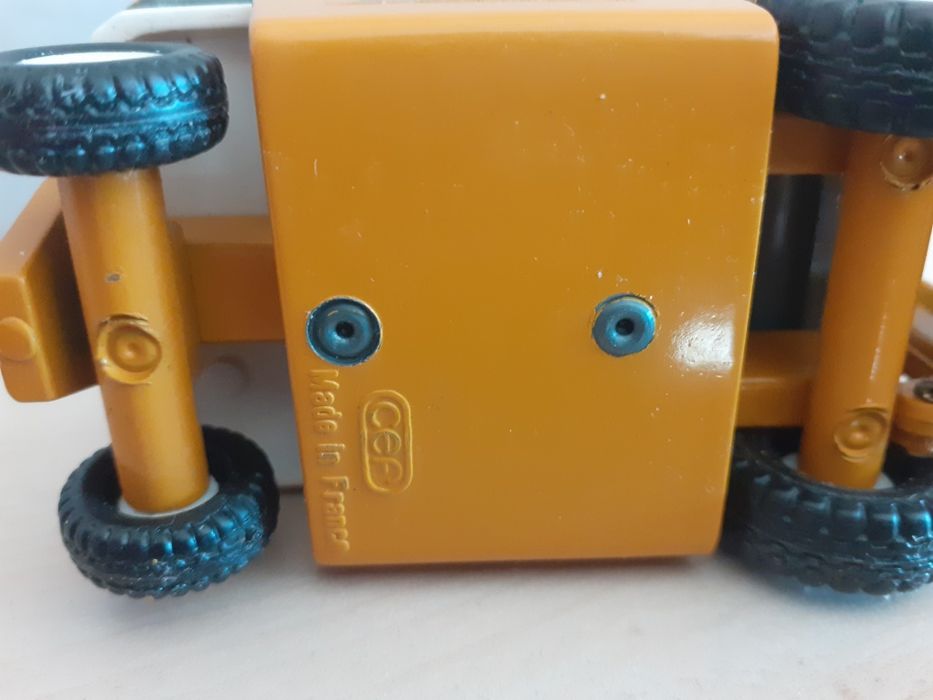 Метален мащабен модел на електрокар, мотокар