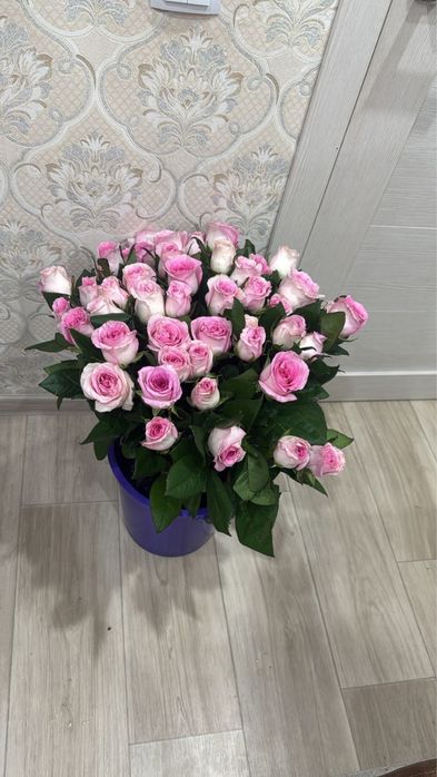 Продам букет розовых роз,не раскрывшиеся еще