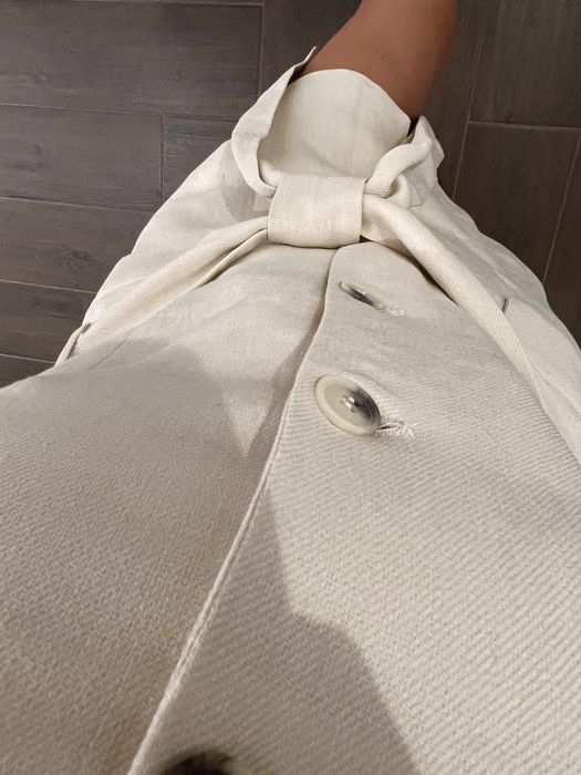 Top-corset Zara, din in,Xs si S,culoare ivoire, nou,eticheta