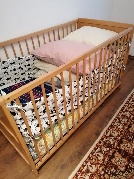 Pătuț, scaun și ham în stare foarte bună