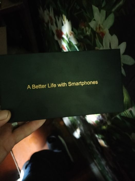 Продам смартфон новый