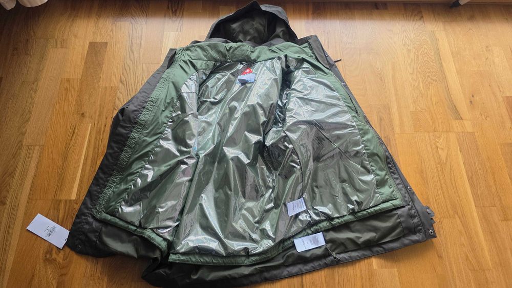 Vând COLUMBIA Horizons PINE™ INTERCHANGE Jacket, nouă cu etichetă.