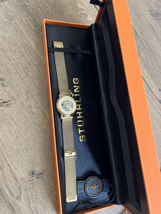 Дамски часовник STUHRLING