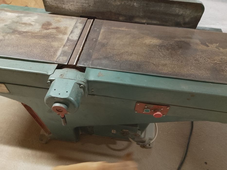 Дърводелска машина Абрихт