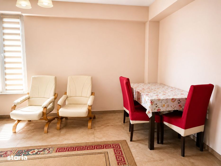 Apartament 3 camere, 74 mp + 2 balcoane, etaj 1,  Rădăuți