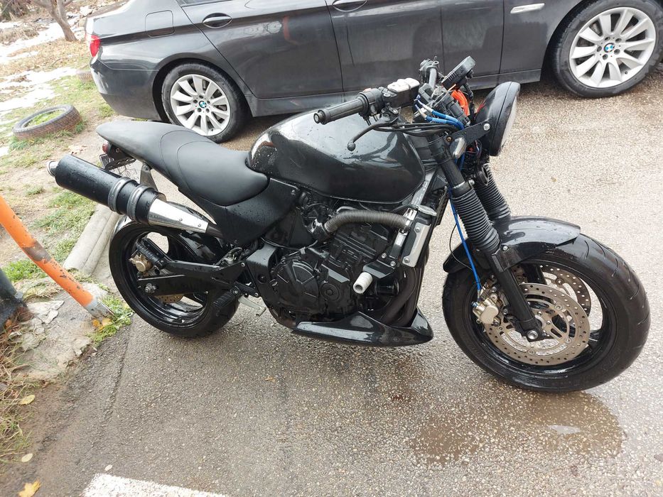 универсален LED фар и части за Honda Hornet