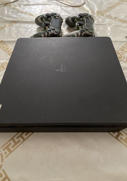 Playstation 4 slim/плестейшн 4 слим