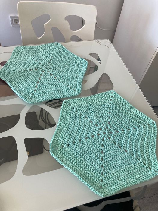 Подложки за хранене