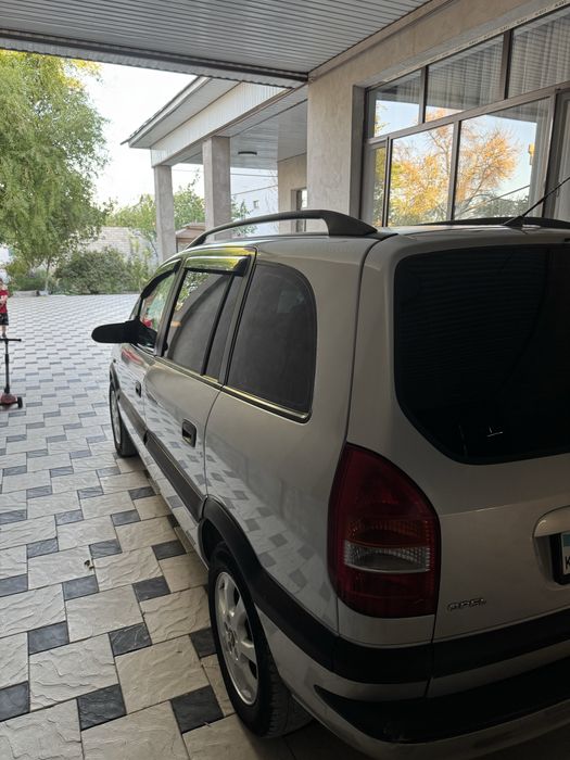 opel zafira срочна машина зин