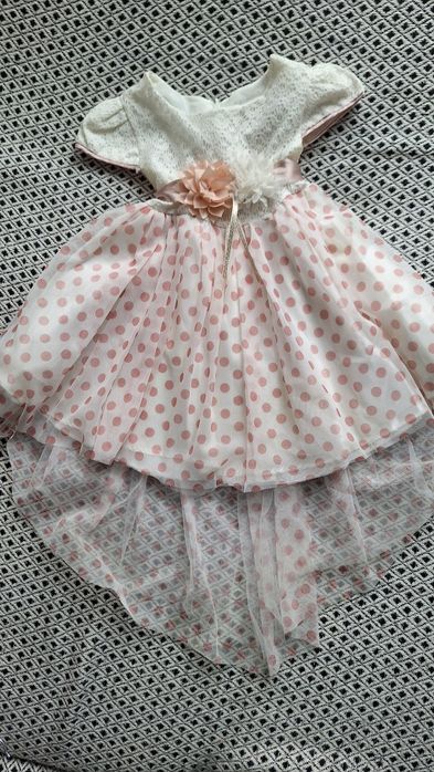 Rochita fetite 3-4 ani