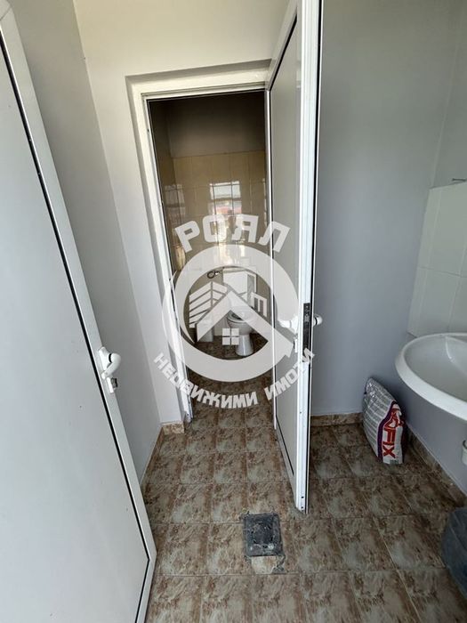 Дава се под наем Склад в Пловдив, Индустриална зона - Север - 706 кв.м за 2118 € - Снимка #5