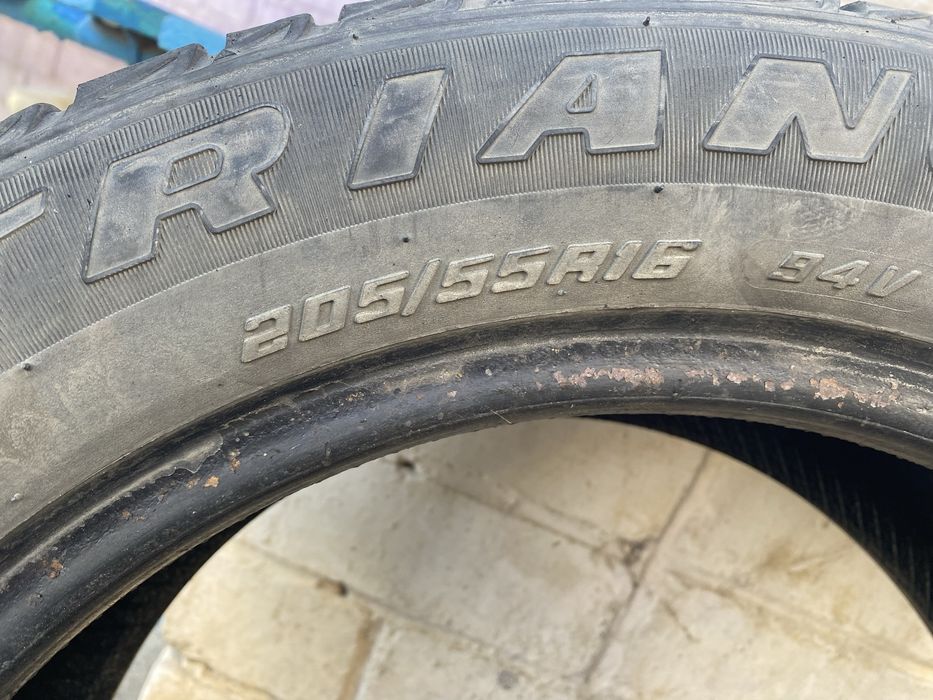 Продам шины r16 срочно