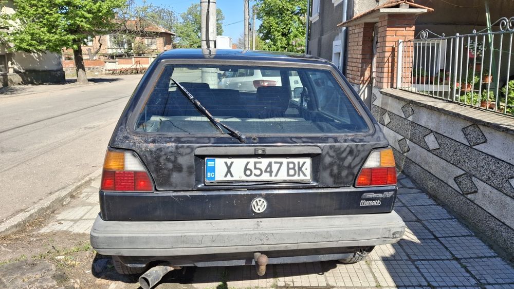 Продава се Голф 2