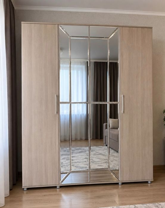 Продам шкаф для спальни или прихожей