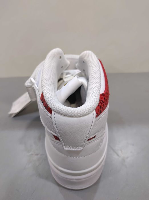 Adidas N39/24,5sm и N40.Кецове Ест.кожа.Нови.Оригинал.