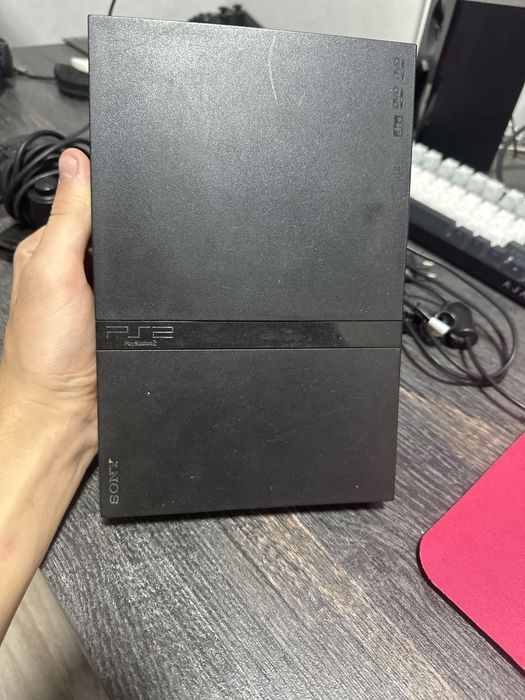 продаю PlayStation2