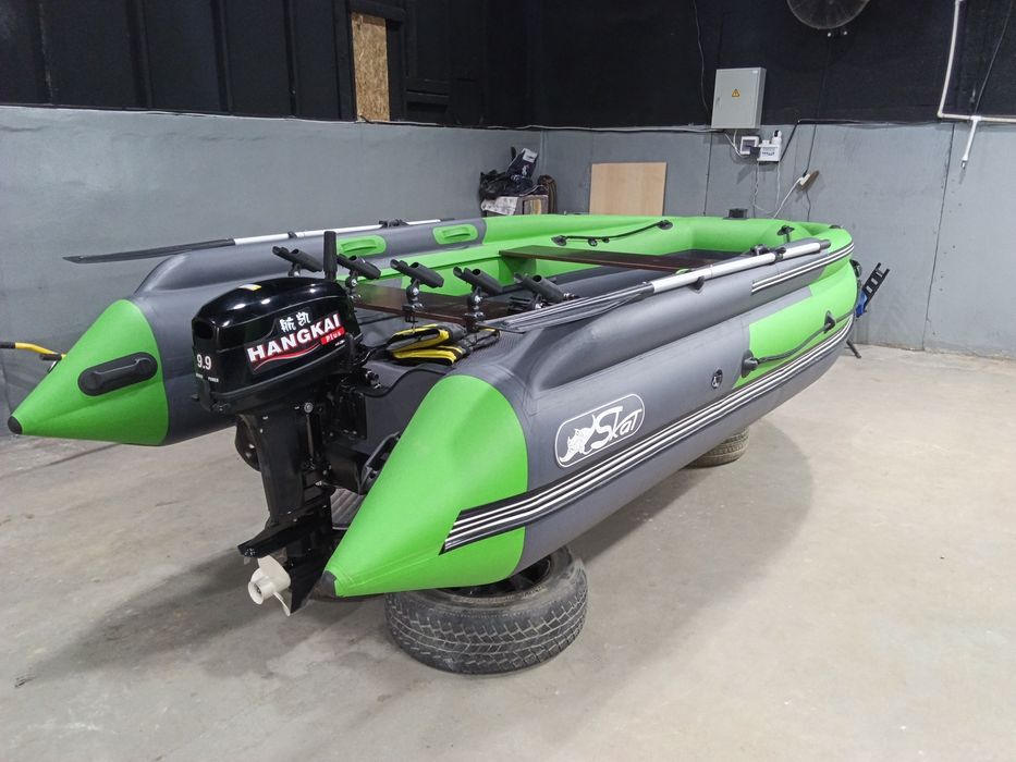 Продам лодку ПВХ с мотором Skat-400