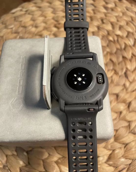 Спортивные часы coros pace 3
