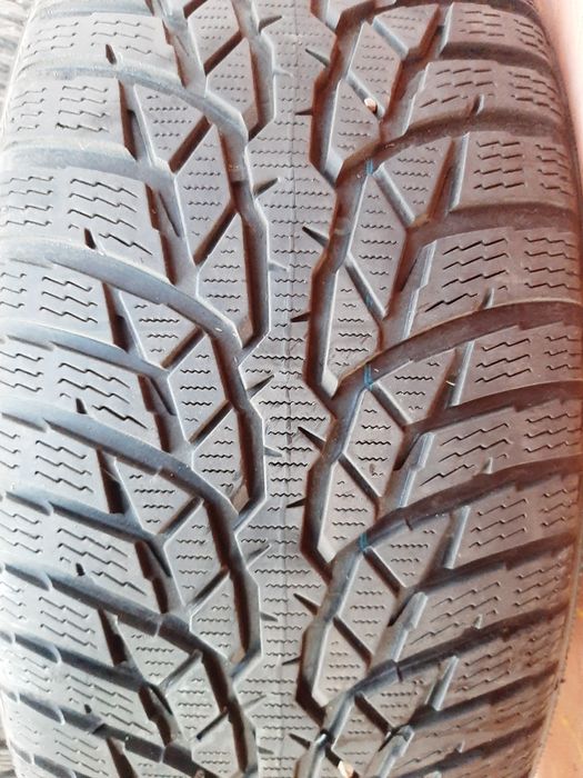 Продам шины 215/65/16 нокиа