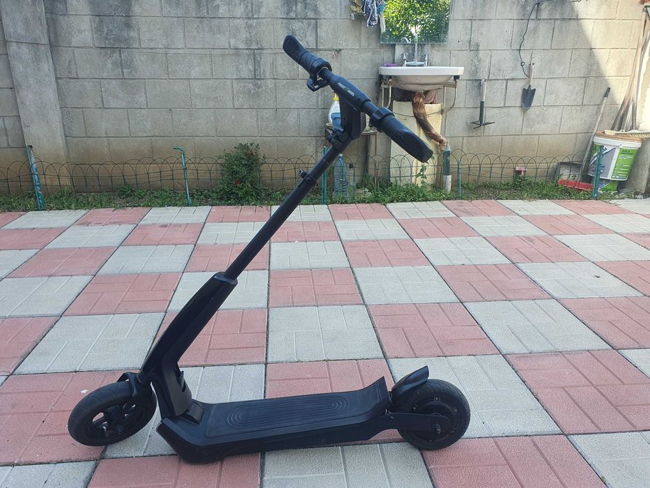 Ttrotineta electrica FreeWheel Rider T1 36V 300W roti 8 inch 3 viteze