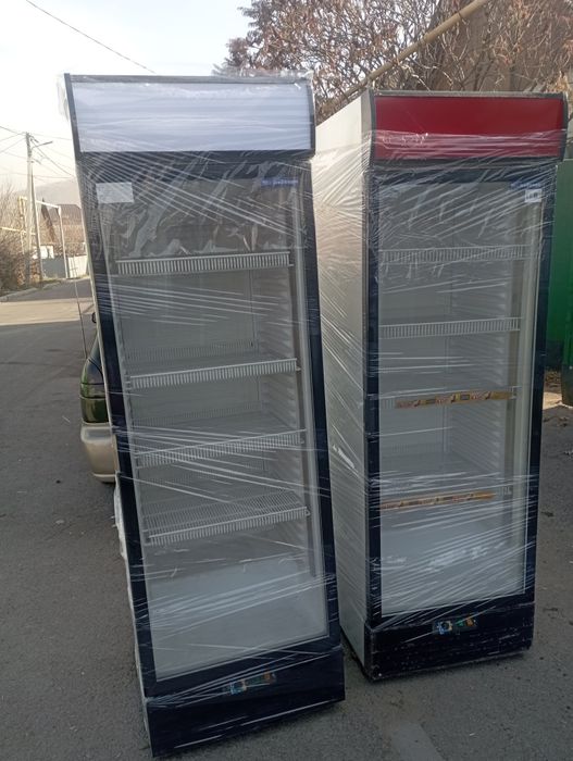 Холодильник витринный,для напитки