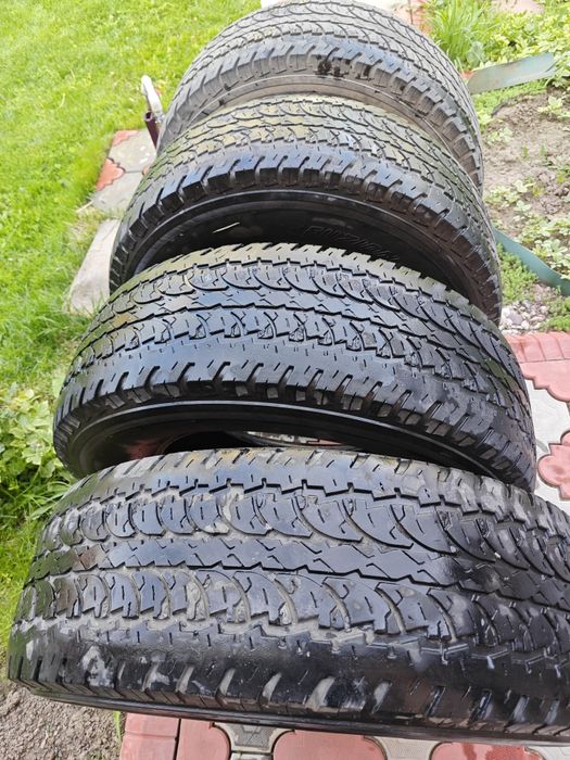 Продам щины 265.65.R 17