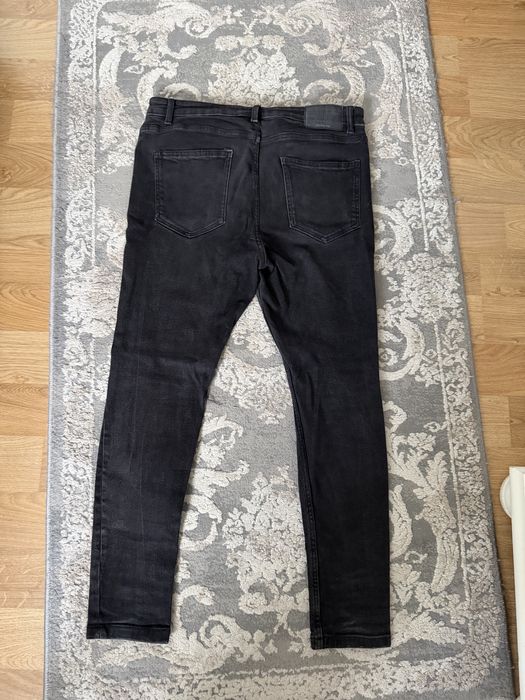 Blugi Rupti Bershka