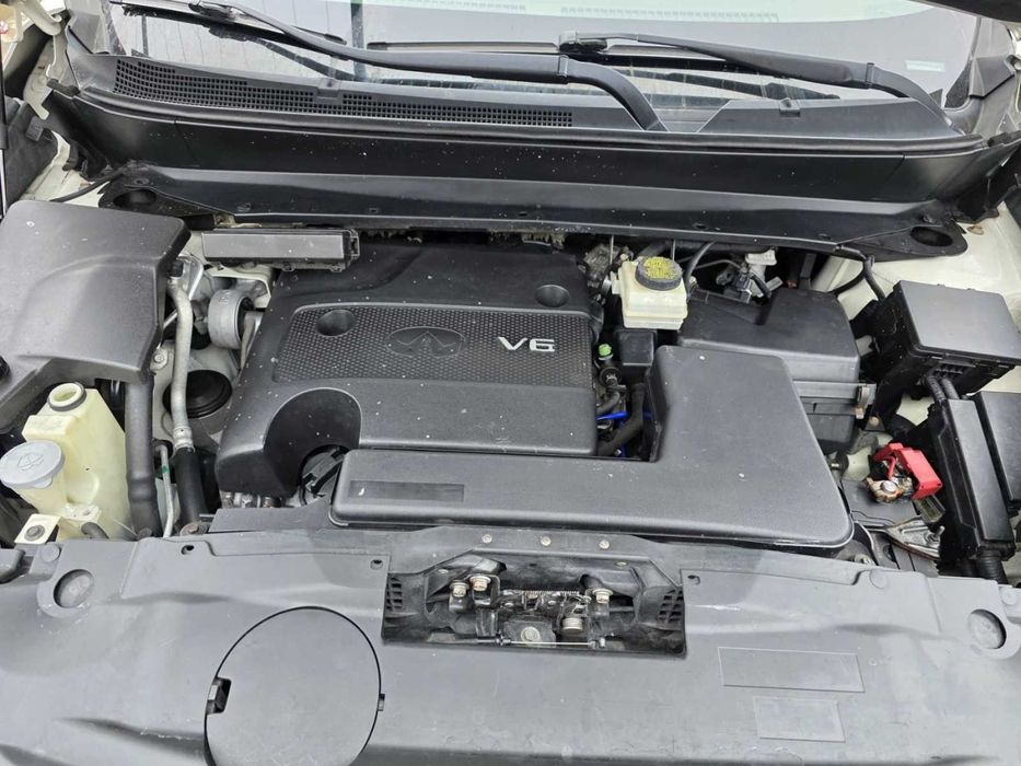 Infiniti JX35 2013г.