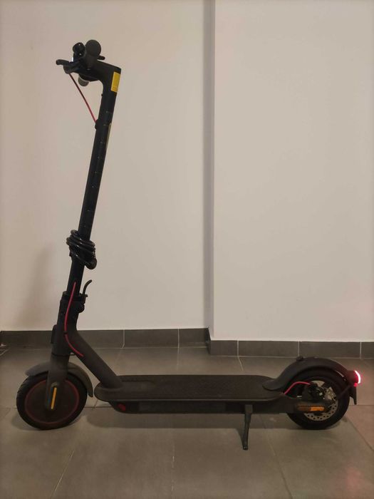 Trotineta electrica XIAOMI MI PRO 2, 8.5 inch, pliabila, negru