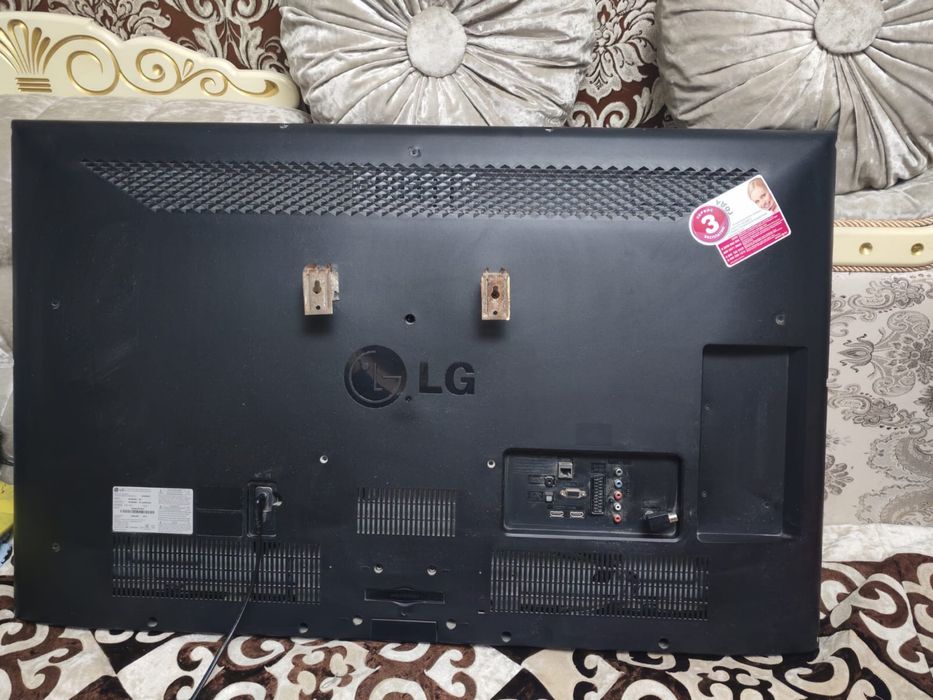 Продам телевизор LG