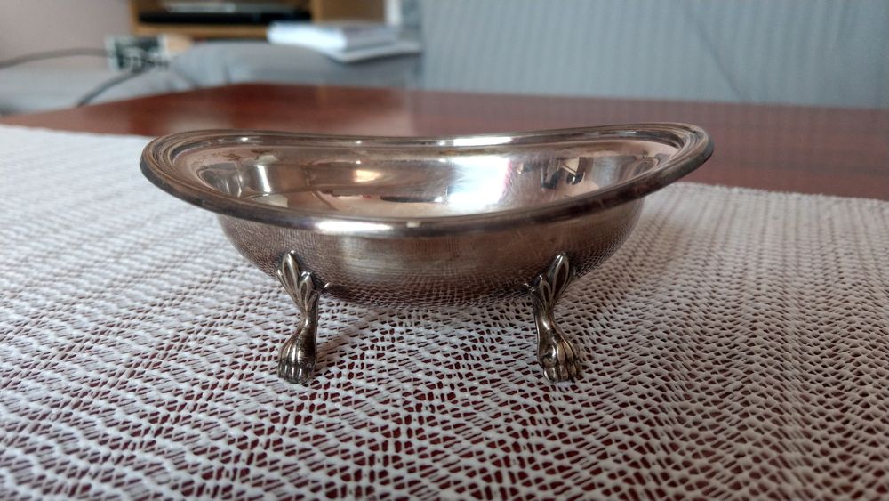 Антична сребърна захарница