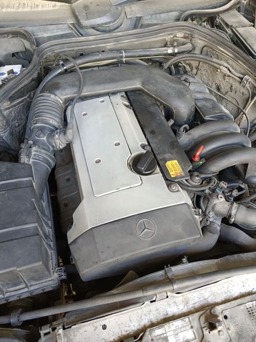 Продам мерседес бенц Е класс w124E280