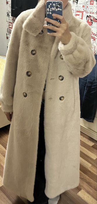 Продается шуба новая