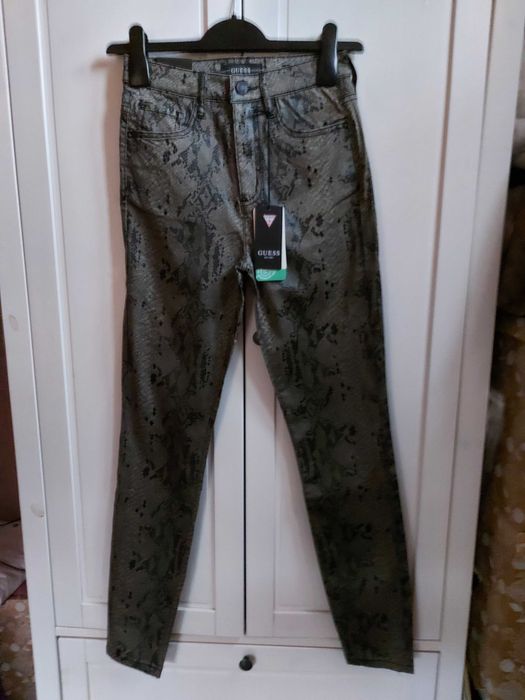 Blugi cu talie înaltă Guess , noi, XS